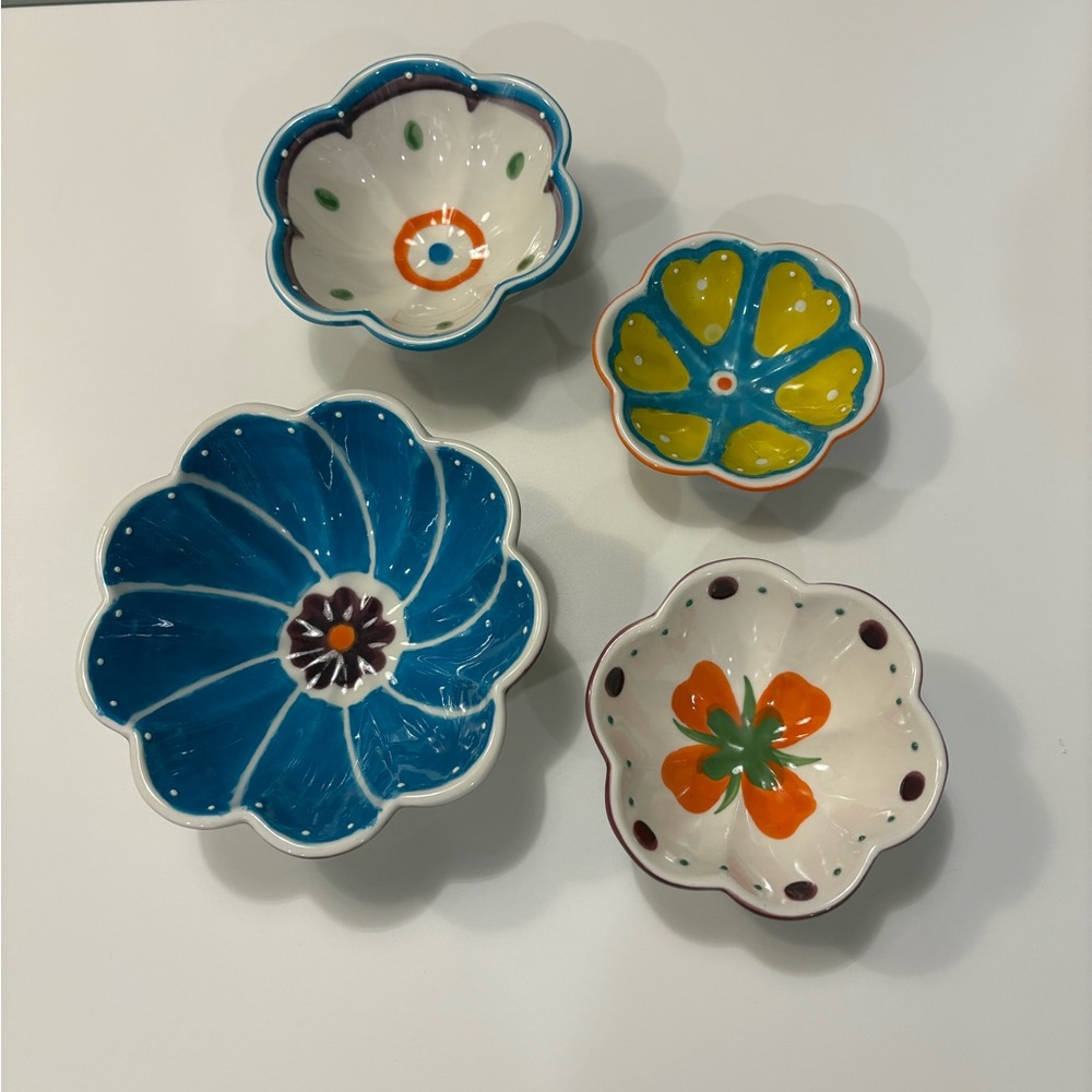 NEW Nordstrom Measuring Cups Colorful Ceramic Set